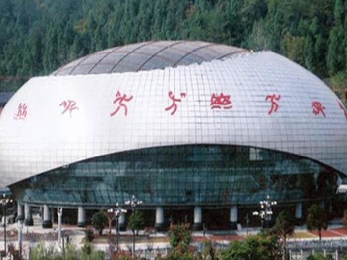 唐山体育中心球形网架加工安装
